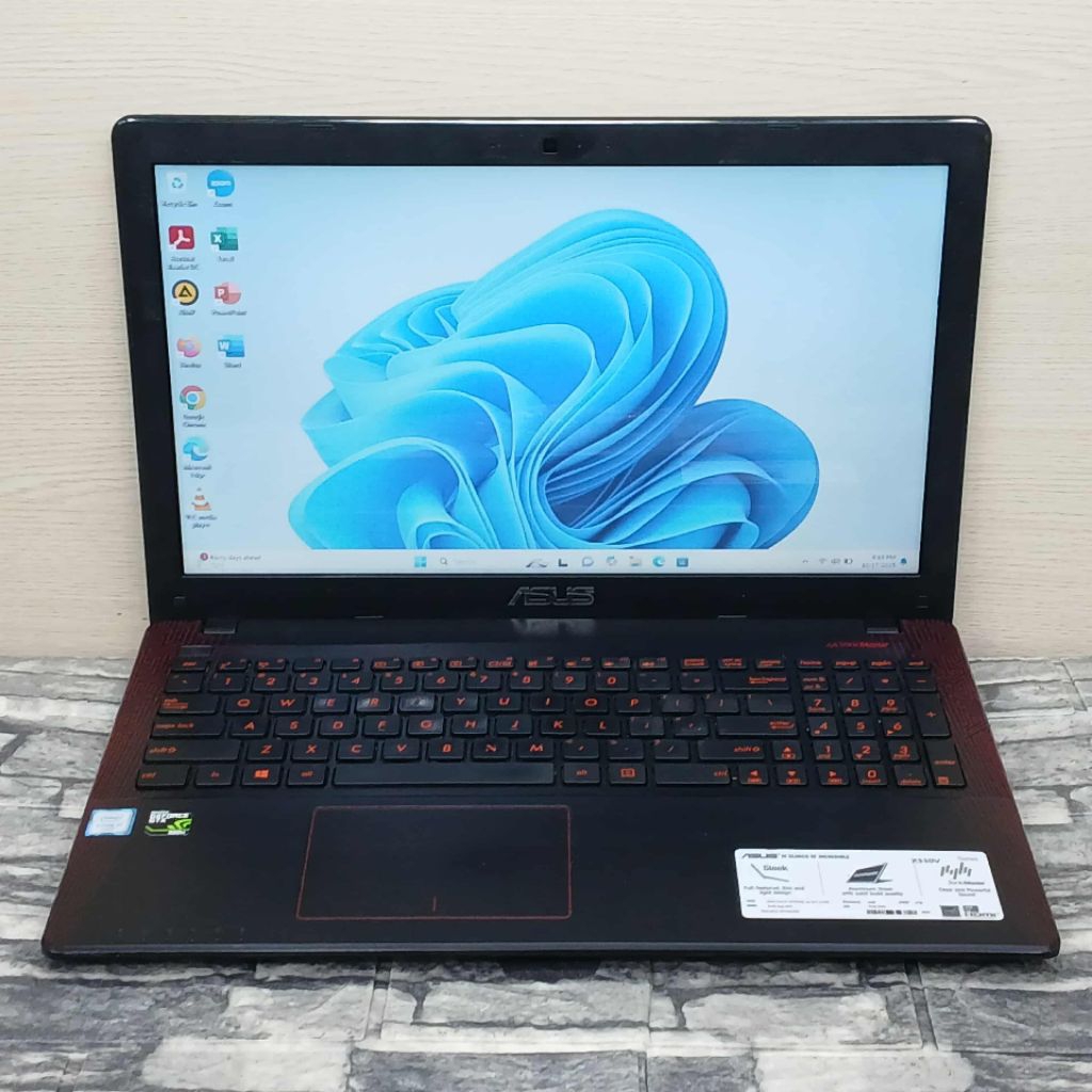 LAPTOP GAMING ASUS X550VX INTEL CORE I7-6700HQ 8GB SSD 500GB GTX 950M