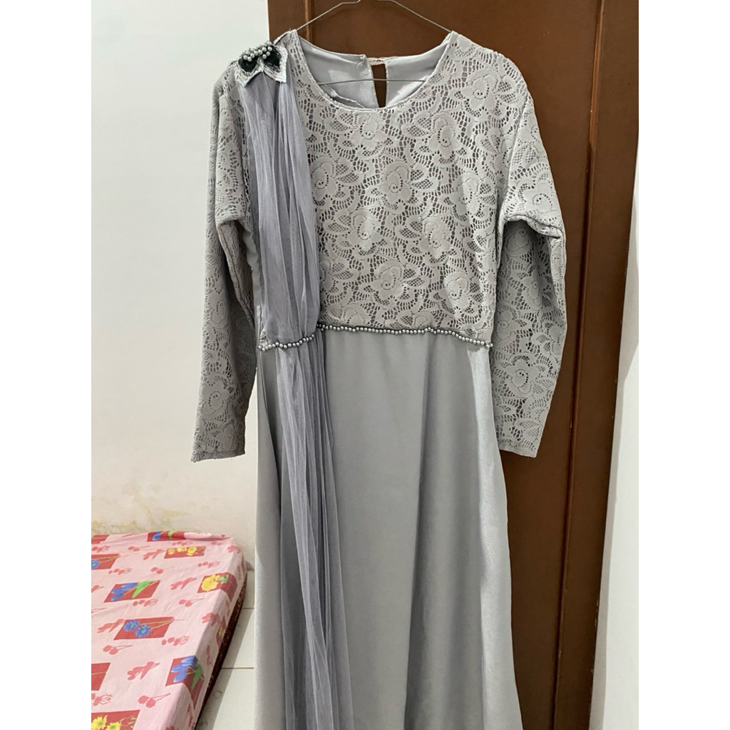 (Preloved) Dress brokat