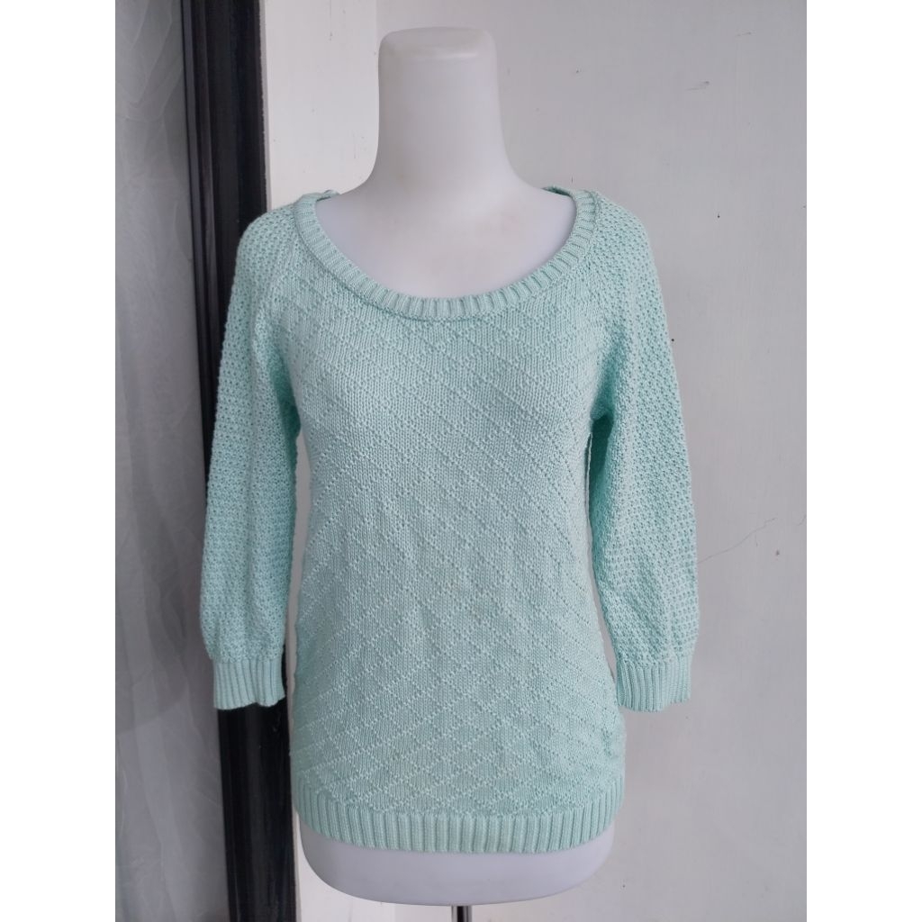 CARDIGAN MERK STRADIVARIUS preloved pribadi