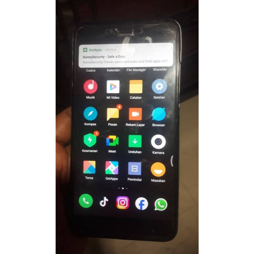 Xiaomi Redmi Note 5a Prime Ram 3/32 GB - HP android bekas second 200rb an