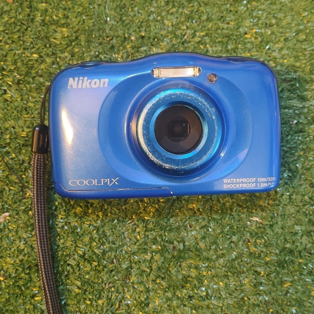 Kamera Digital Nikon Coolpix S33 Biru