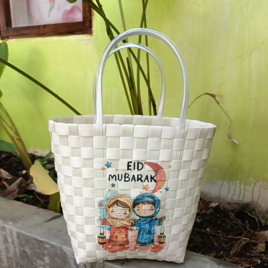 tas anyaman plastik motif Ied mubarak