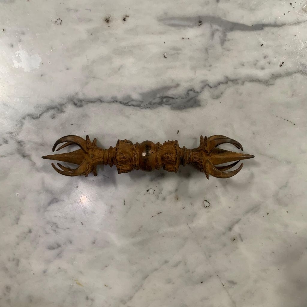 Vajra Panca Perunggu Tibet dengan Figur Wajah Lawas Jadul Tua