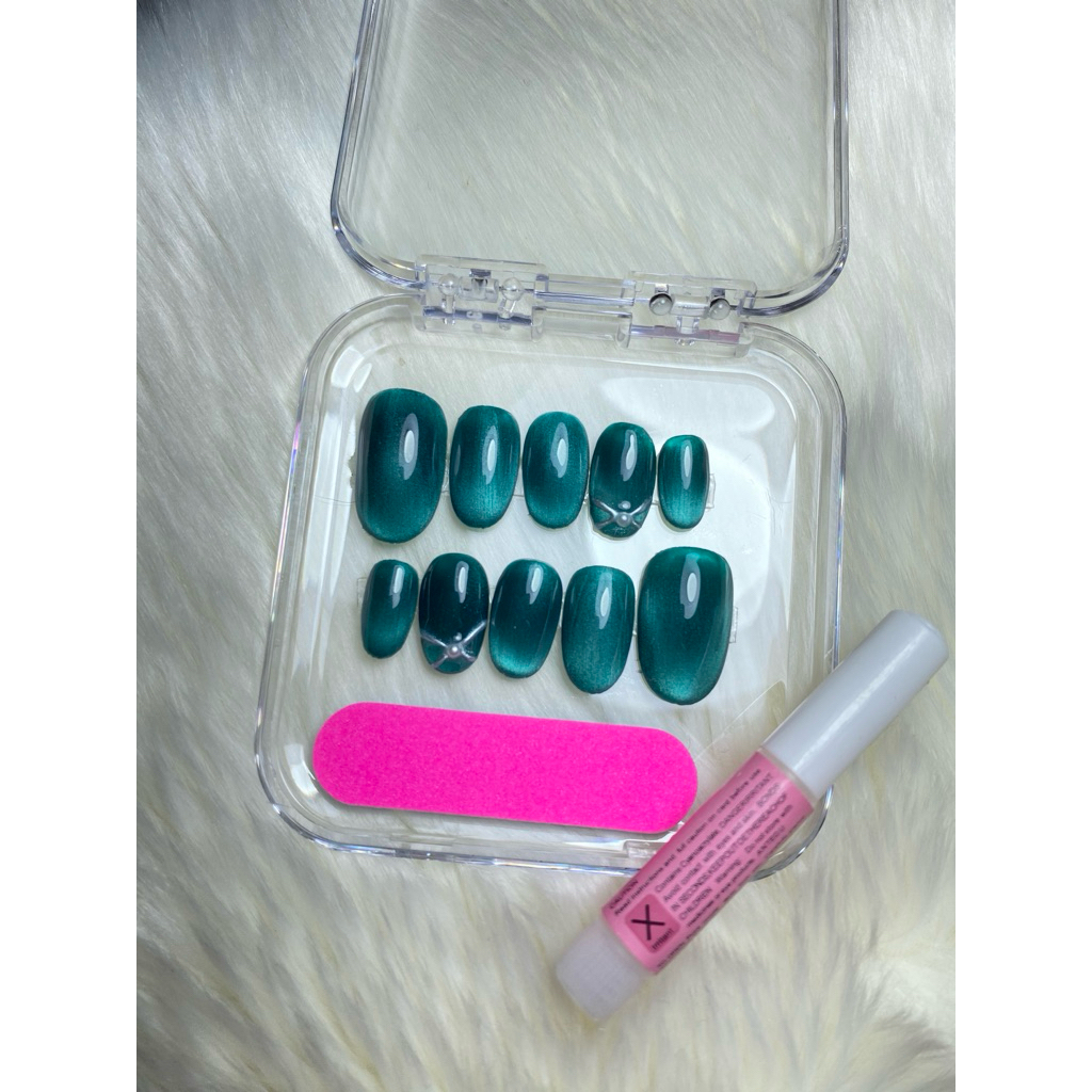 Press On Nails Green Emerald Cat Eye