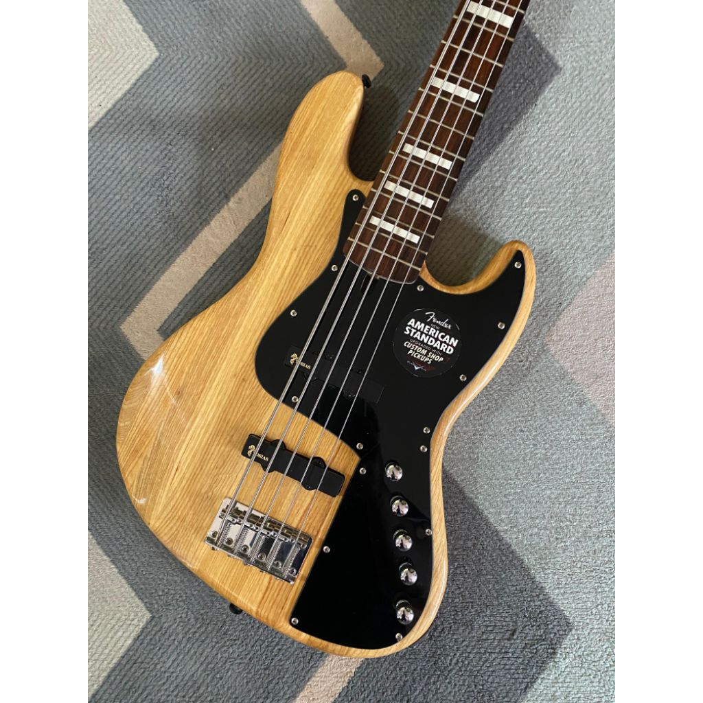 Bass Fender Jazz natural 5string preamp aktivee