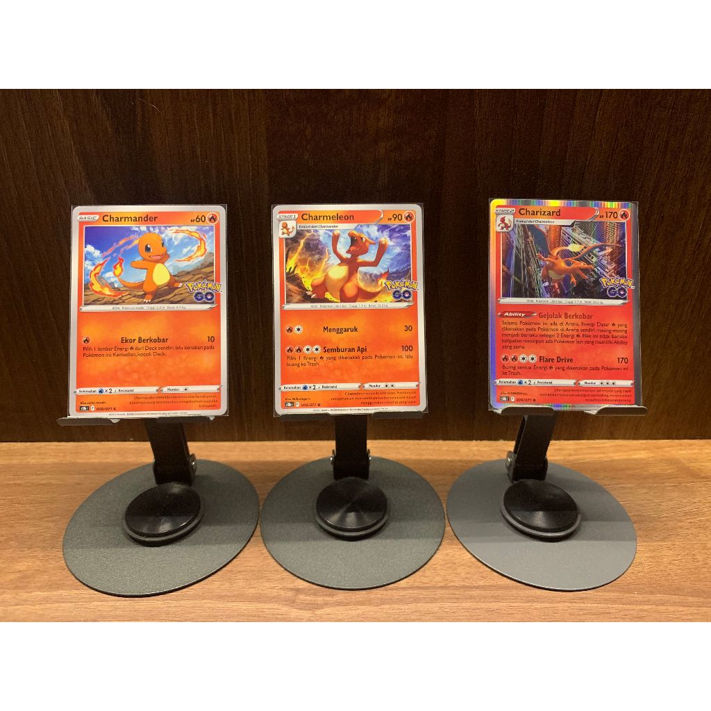 Pokemon TCG Kartu "Charmander Charmeleon Charizard (Holo)" Set Versi Indonesia ORI