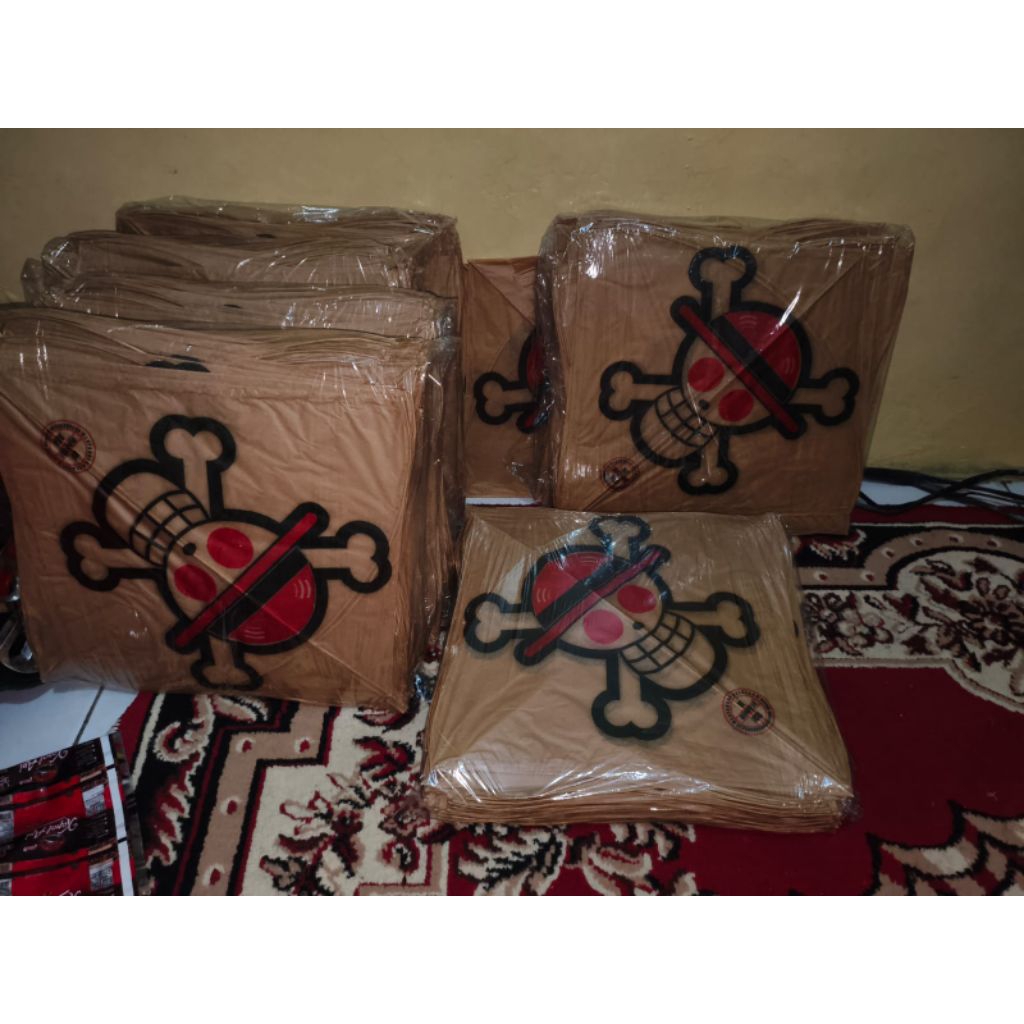 Layangan Aduan Seot Sablon One Pice