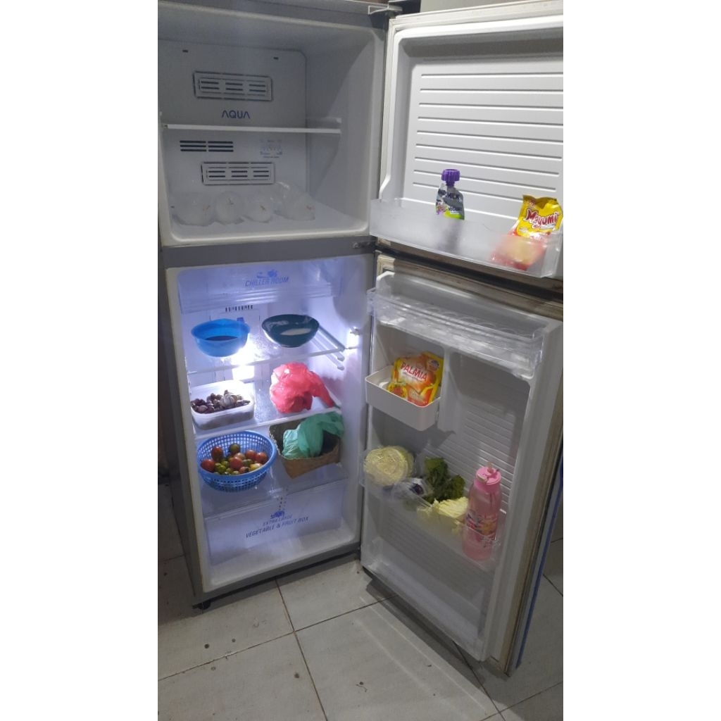 Kulkas Aqua 2 Pintu Jumbo Siap Pakai (Palembang)