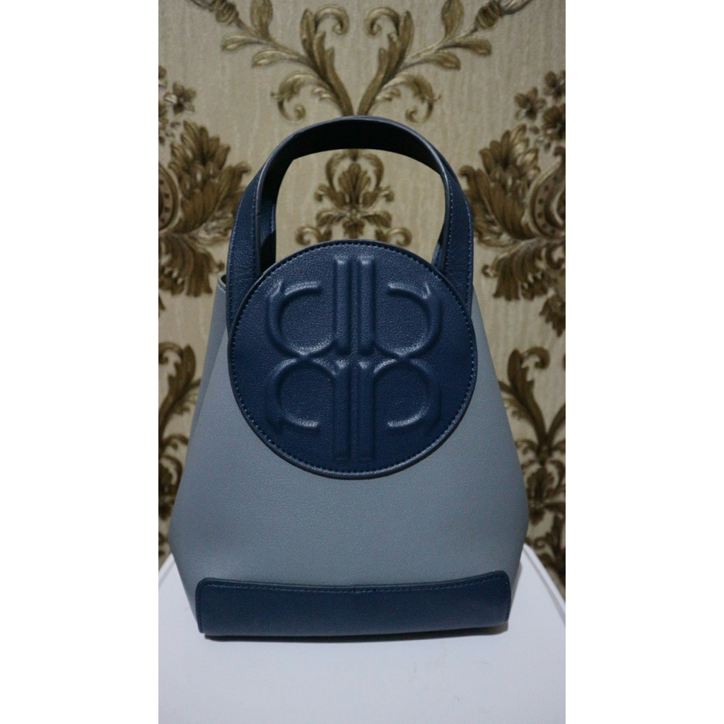 Nada Puspita Loui bag