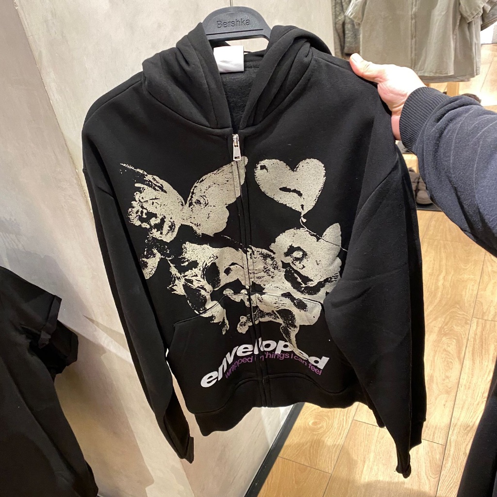 JASTIP. Hoodie Zipper Bershka (MAN)