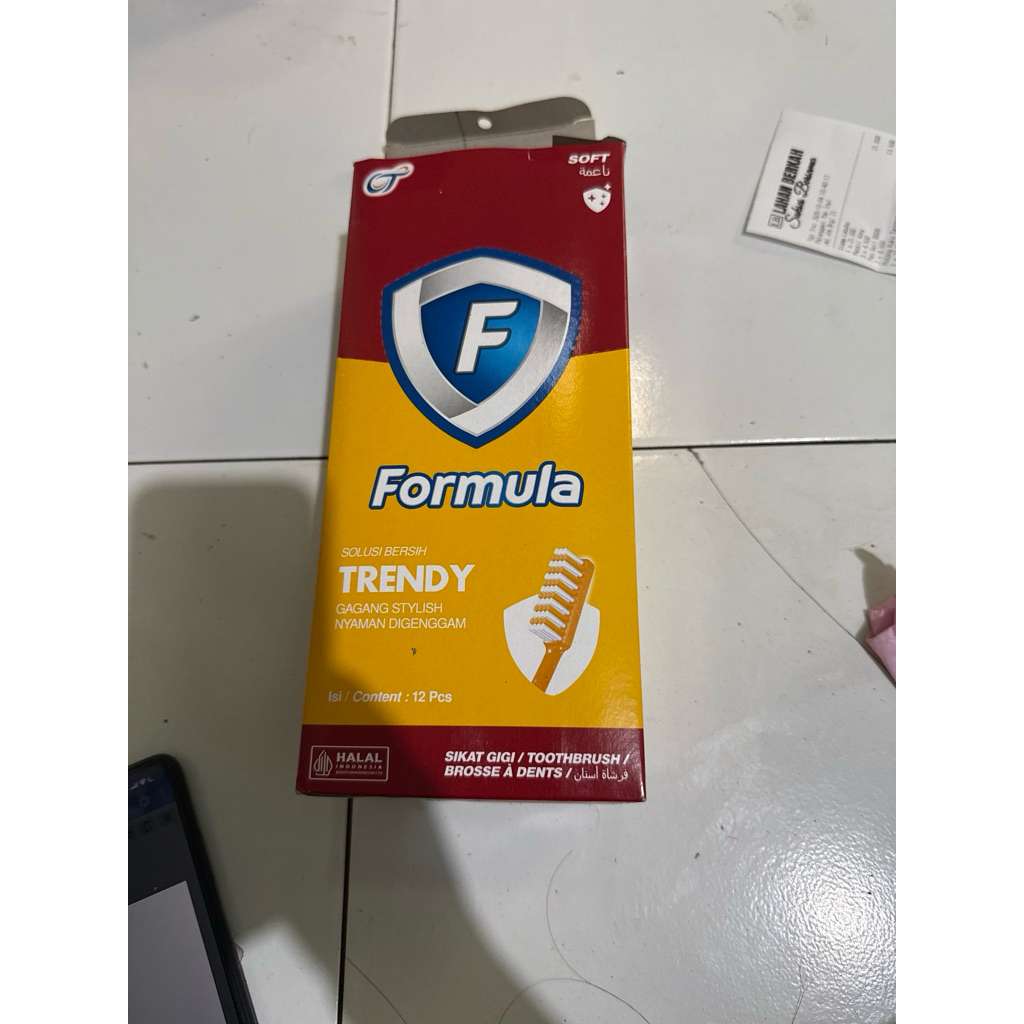 SIKAT GIGI FORMULA 1 BOX (12 PCH )