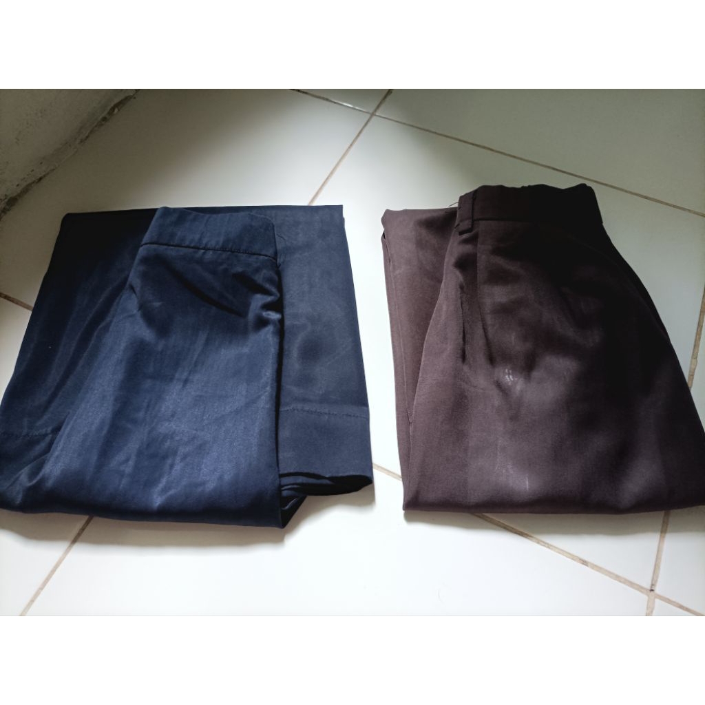 Rok seragam sekolah SMP preloved