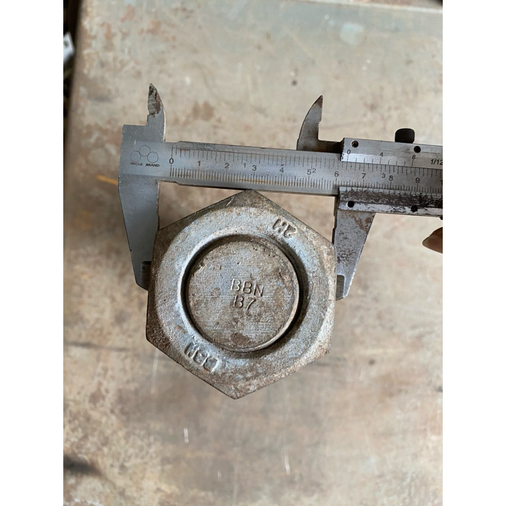 Baut Baja Bekas Jembatan kunci 64 Panjang 30cm