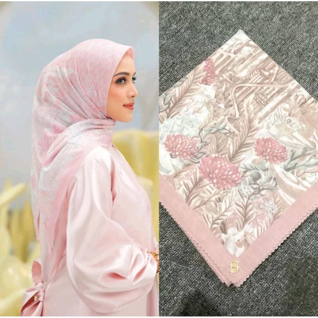 Segi empat Buttonscarves Mermaid Series kw berlogo jilbab motif