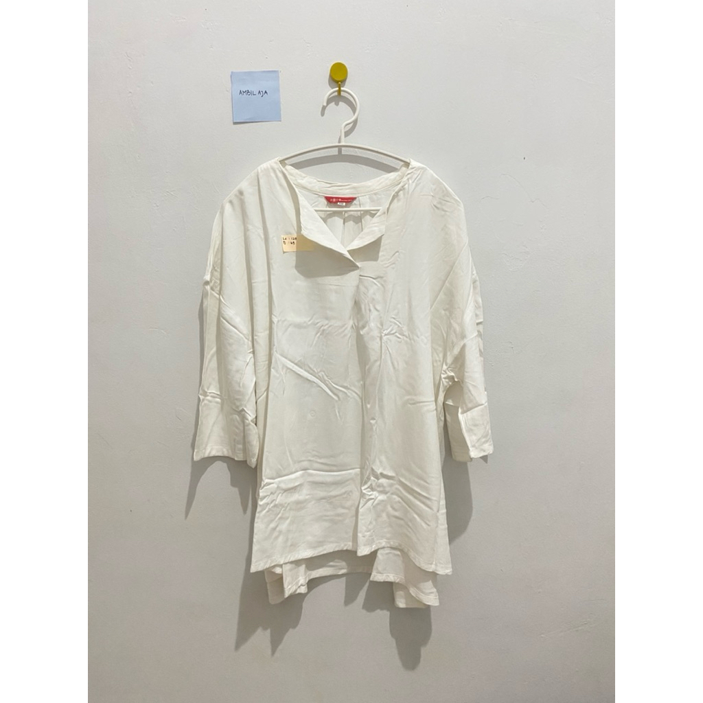 [PRELOVED] RED UP Blouse Putih