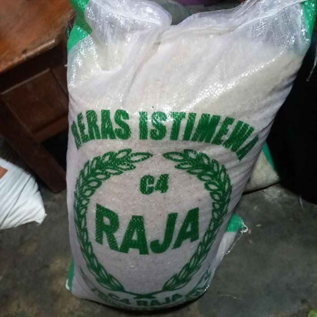 1 Karung beras c4 raja / strawberry/ raja lele isi s/d 25  Kg