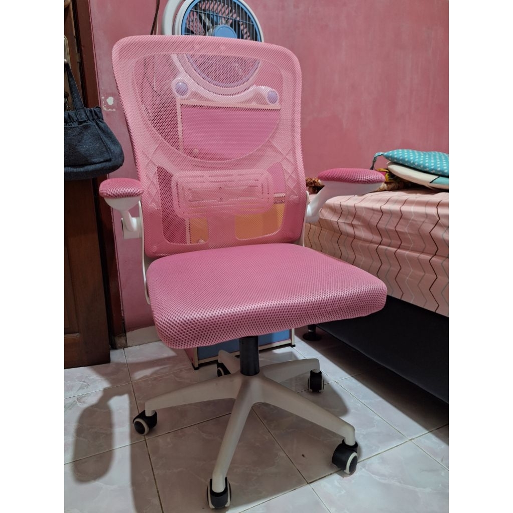 PRELOVED- Kursi Kantor pink