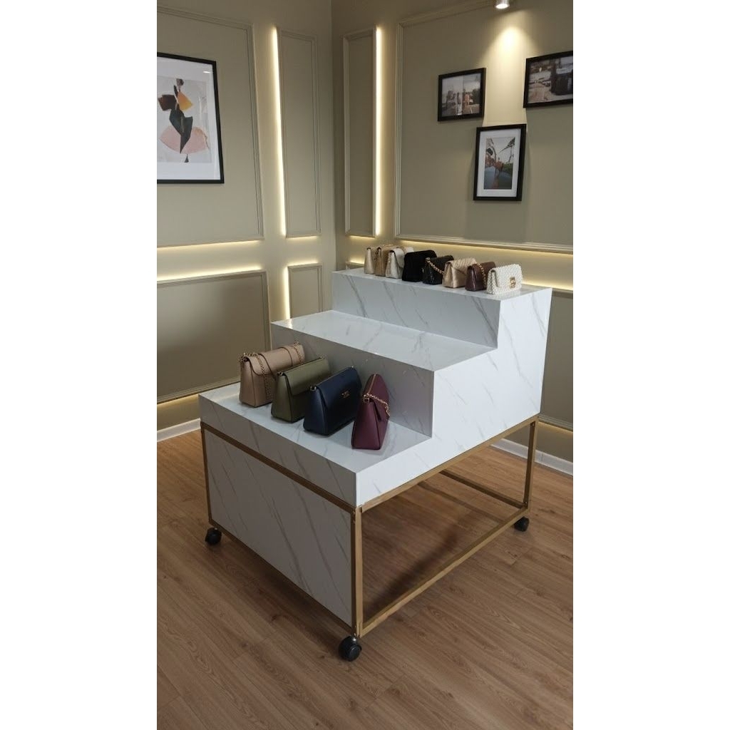 Rak Untuk Tas Dan Sepatu. Rak Display. Rak Tas. Rak Sepatu