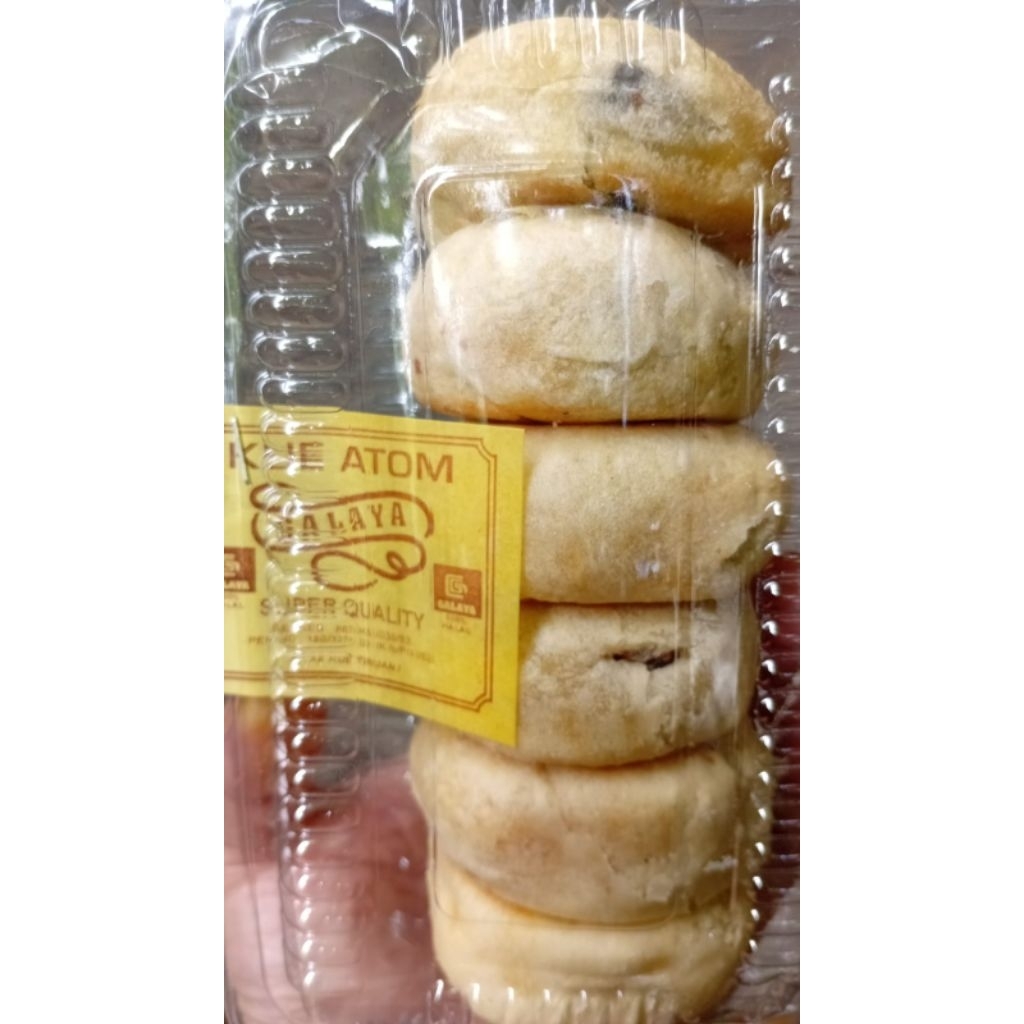 Kue Atom Galaya : Kue Pia dari Cirebon