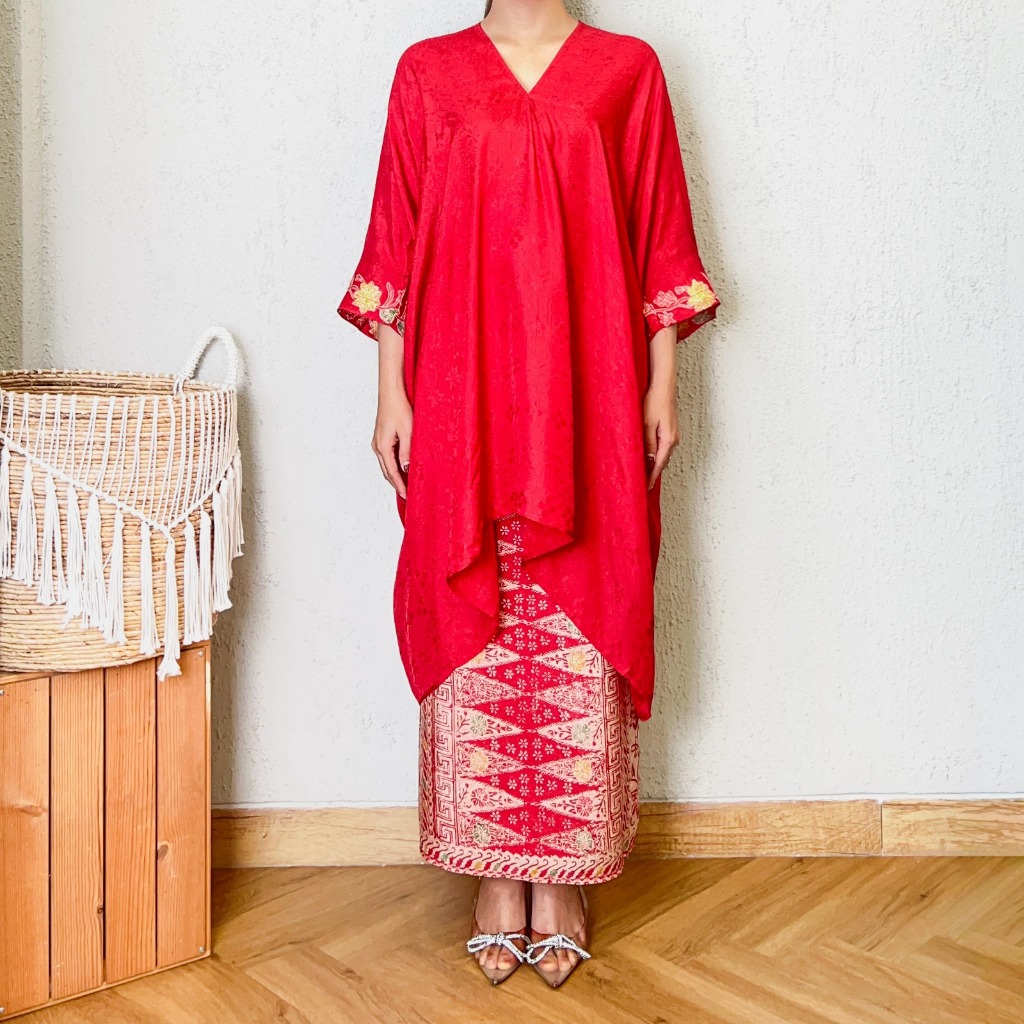 Lausboutique-Set Aruna-Seri Jupri Parang-Set Batik Pesta