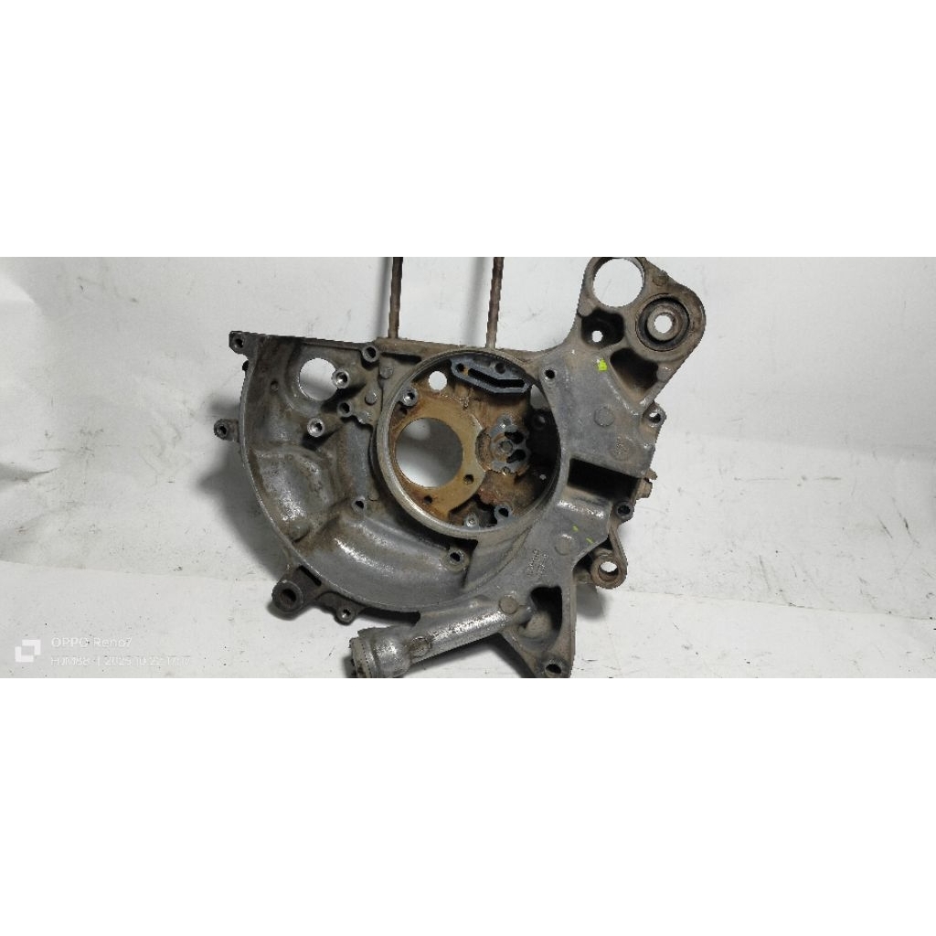 BLOK KRENGKES SEBELAH KANAN MIO J/MIO GT ORIGINAL YAMAHA BEKAS DIJAMIN 100%NO MINES