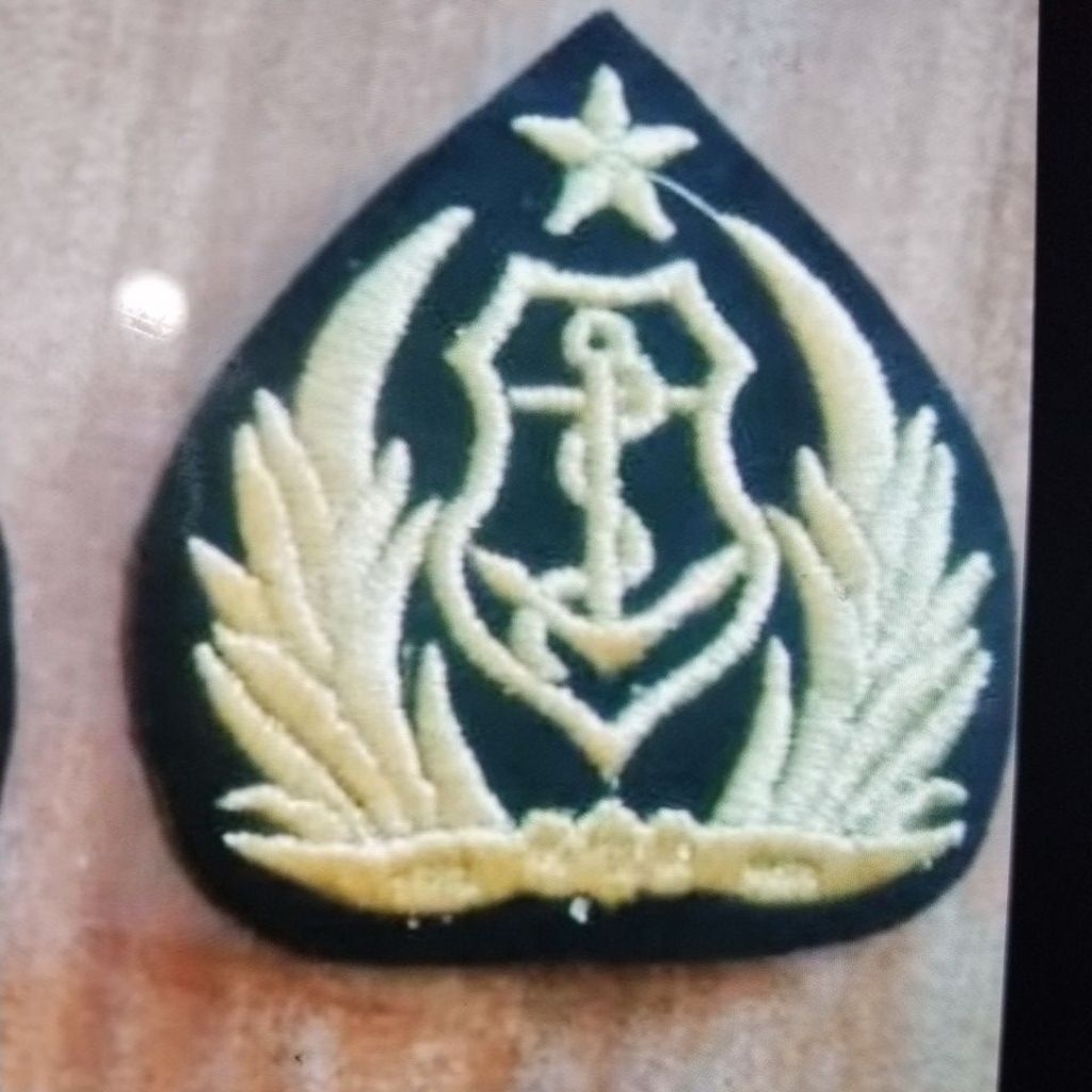 emblem topi pet pelayaran pelaut bahan katun bludru