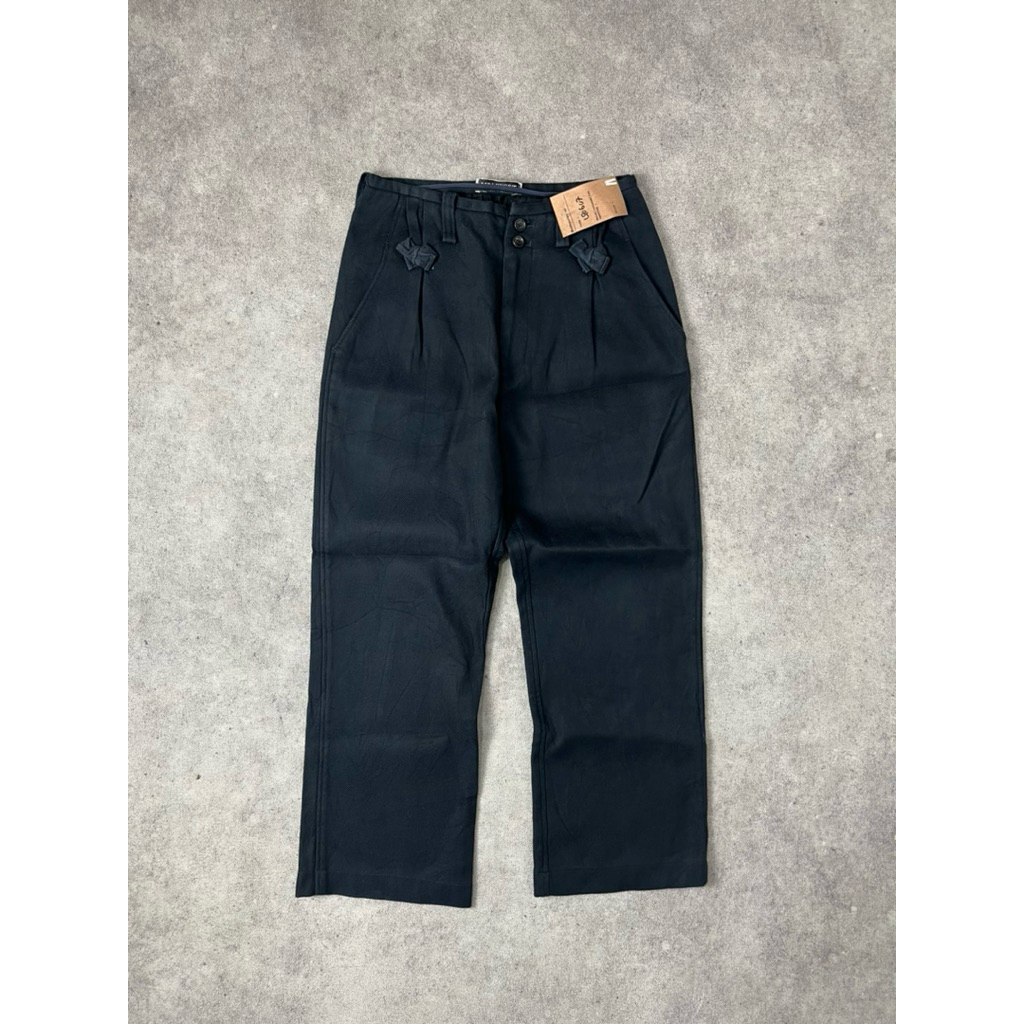 ISSEY MIYAKE pleated trouser navy