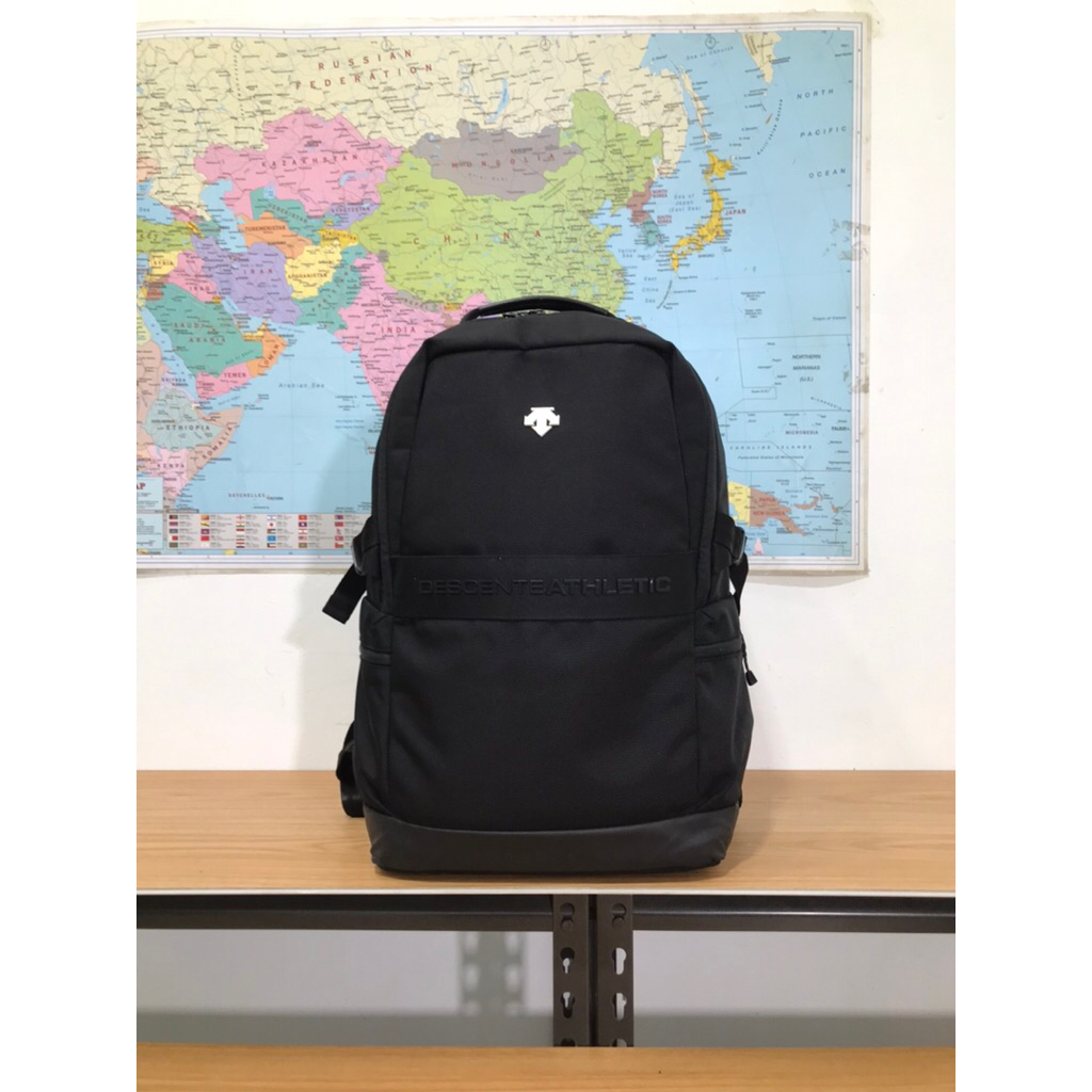 Descente athletic backpack