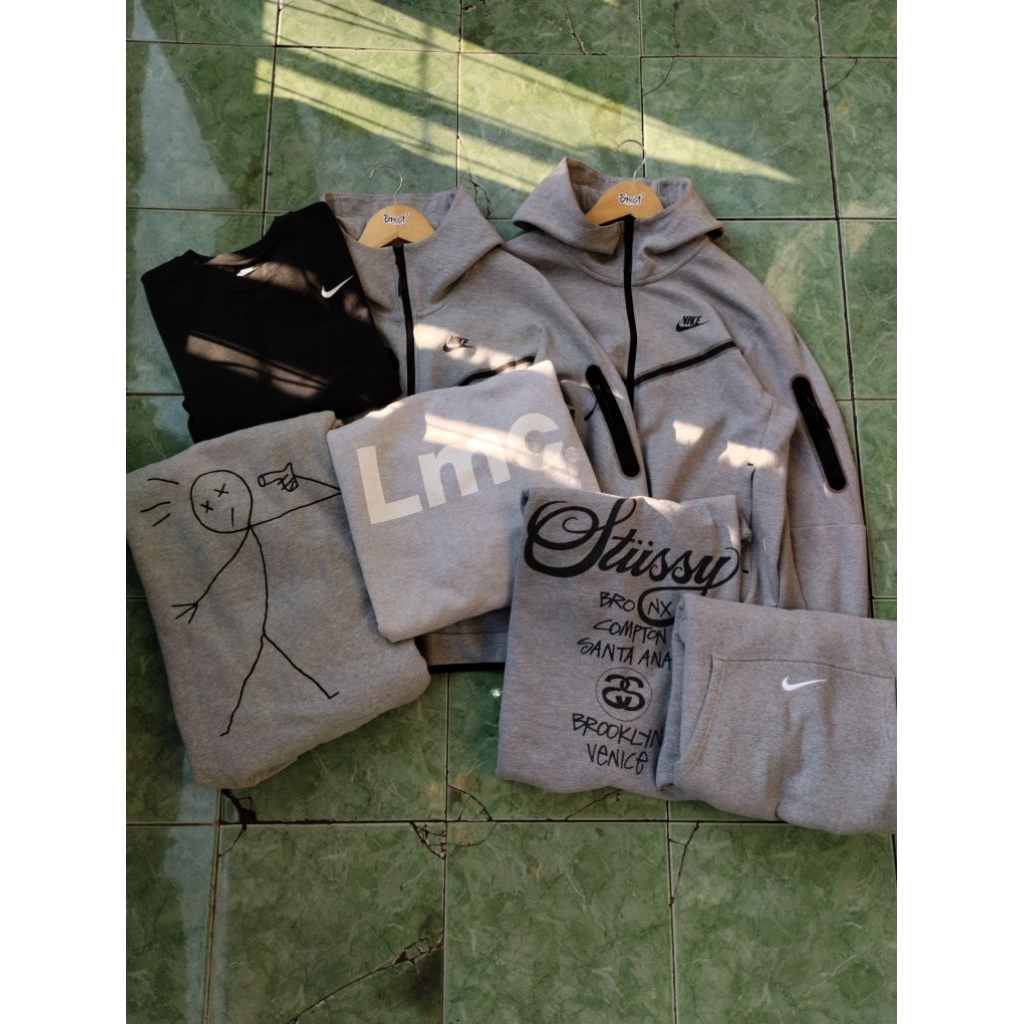 link co nike tech fleece