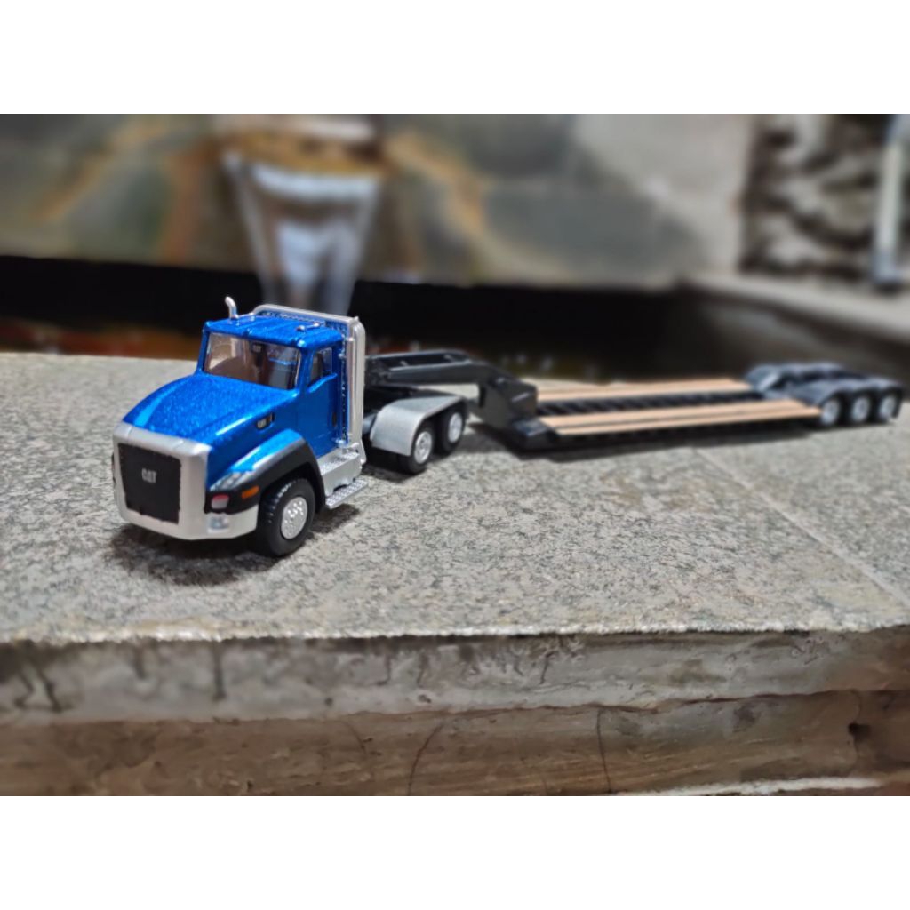 diecast miniatur  truck loboy 1:87 kibri dan diecast masters