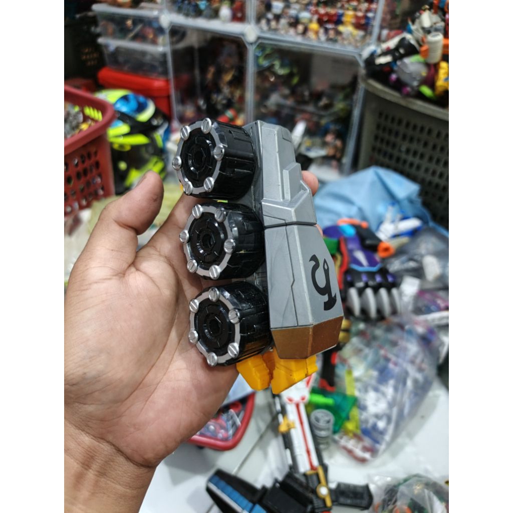 part tangan figure megazord