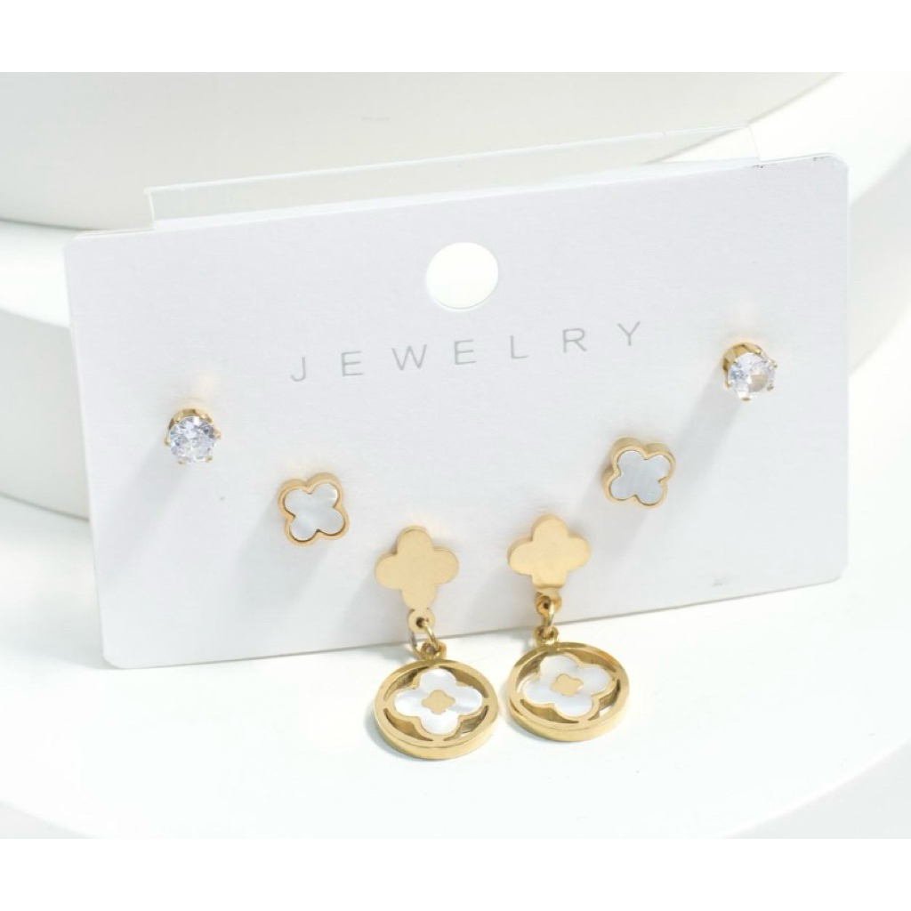 Anting cloper putih Titanium