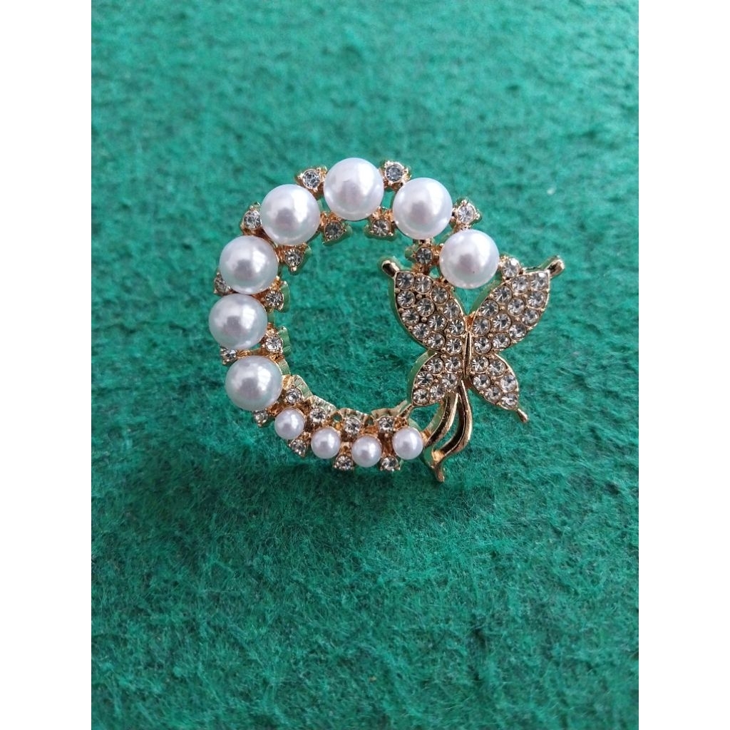 Bros Madam Emillie Pin Baju Fashion Korea