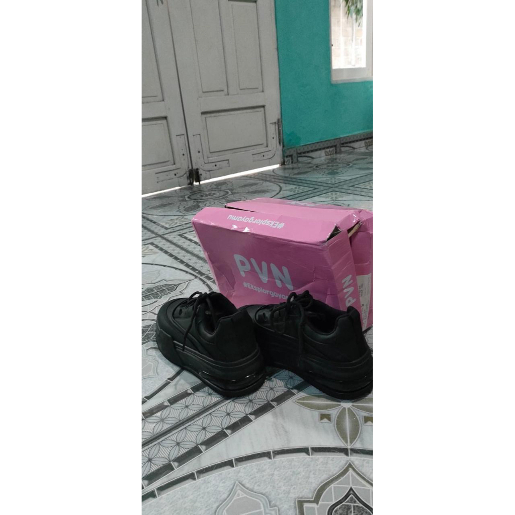 sepatu pvn