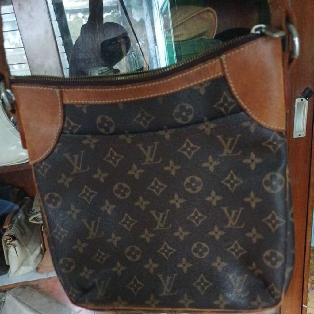 PRELOVED TAS LV ORI