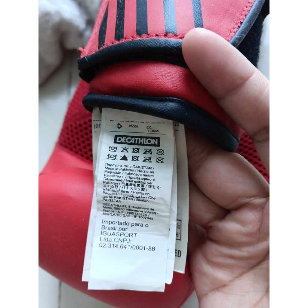 (Second) Decathlon Boxing Gloves (Sarung Tangan Boxing)