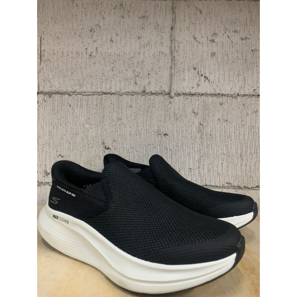 SKECHERS GO WALK MAX