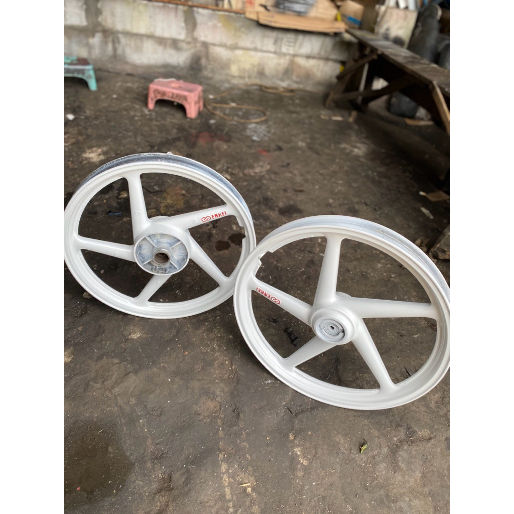 velg suzuki smash , shogun , satria 2 tak tornado rc100 ,satria lumba scorpion,excel,enkei,cefiro