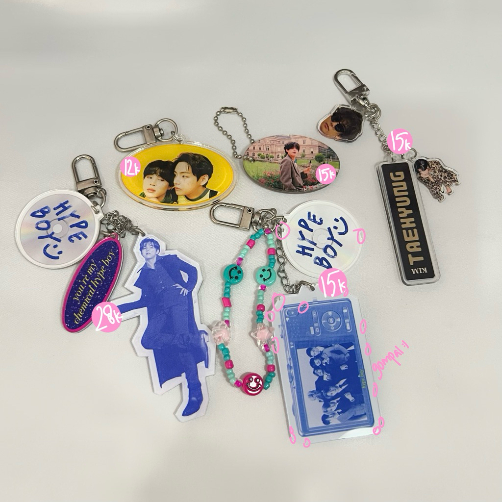 preloved keychain bts taehyung v jimin vmin