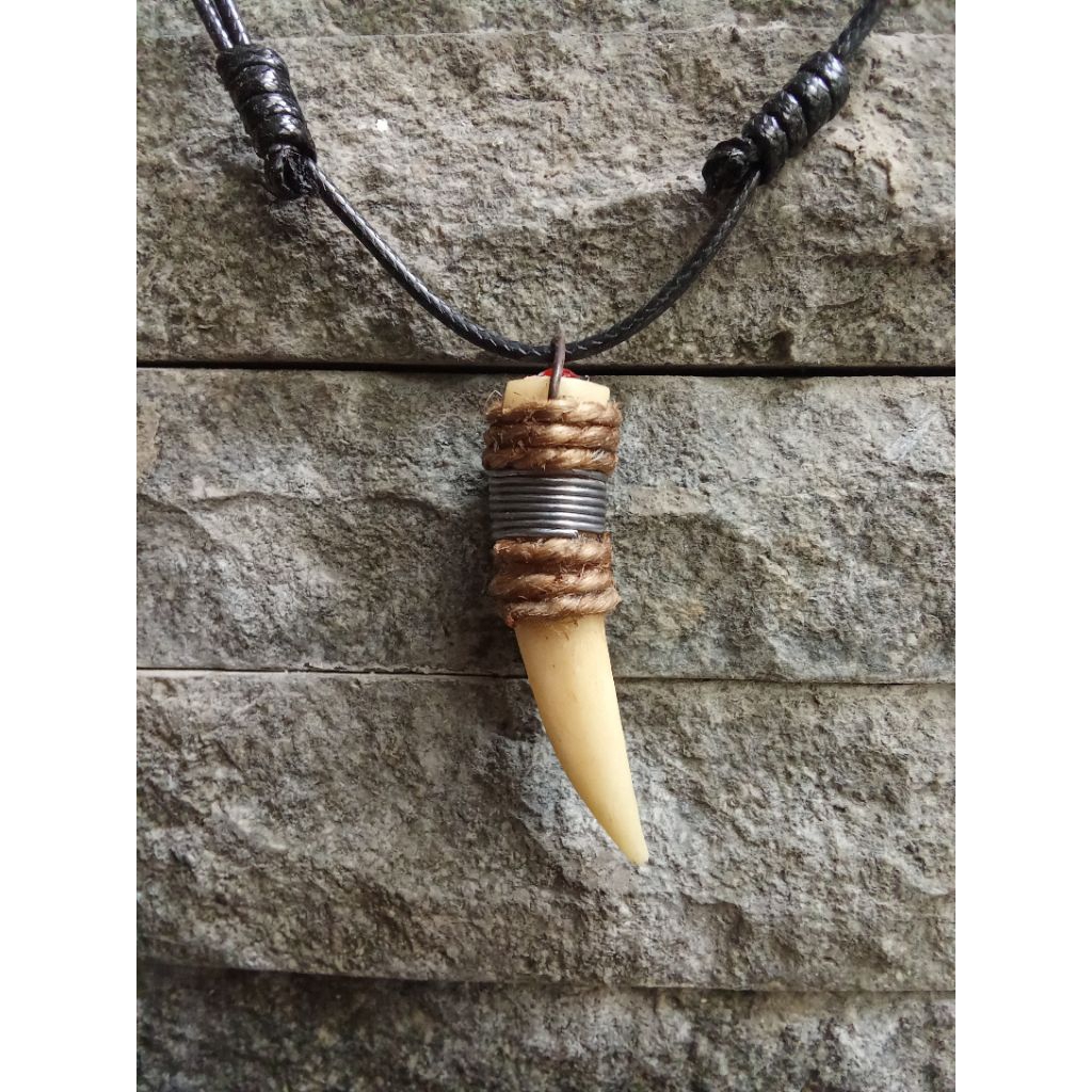 kalung liontin Tarcan original Lipan Merah