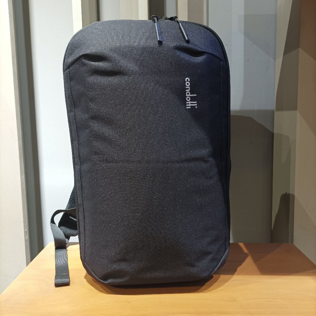 Backpack Condotti 83674 Super Light Multi Kompartemen Laptop 15,6 Inch - Black