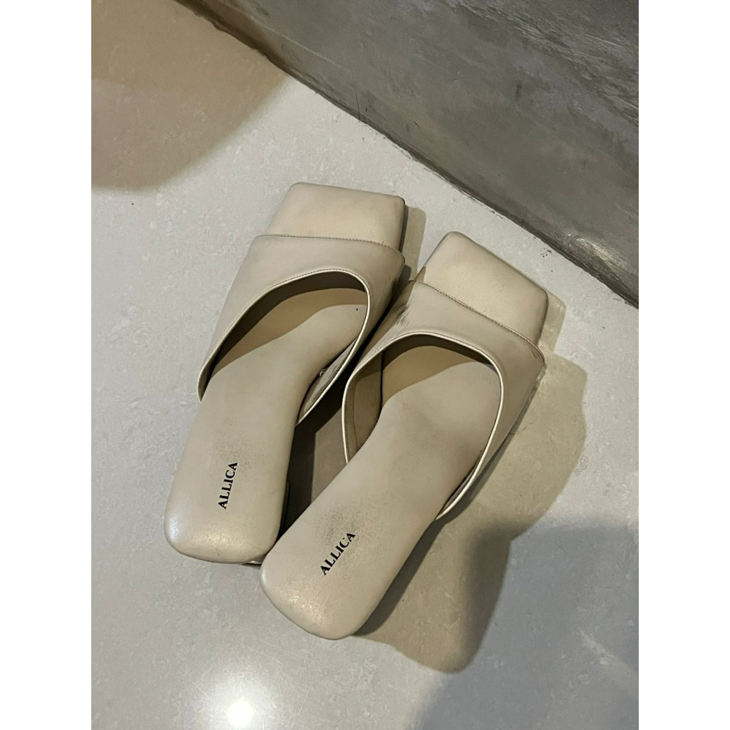 Allica sandal heels -preloved