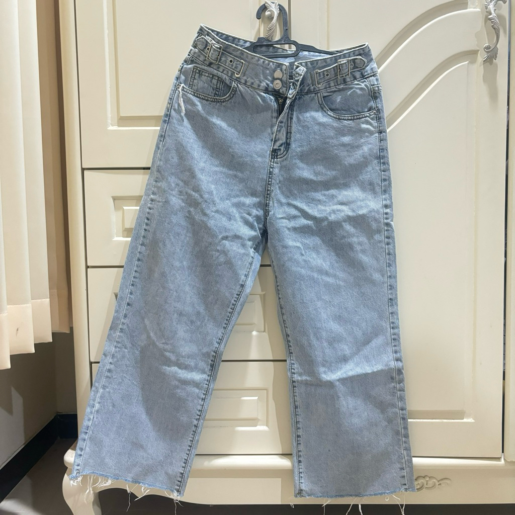 This is april denim pants