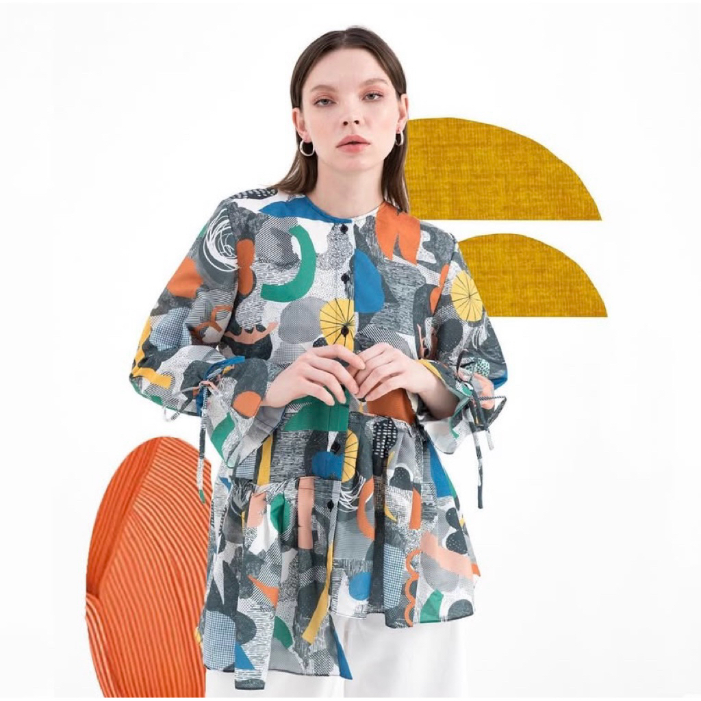 Preloved Nadjani Vanka Black white