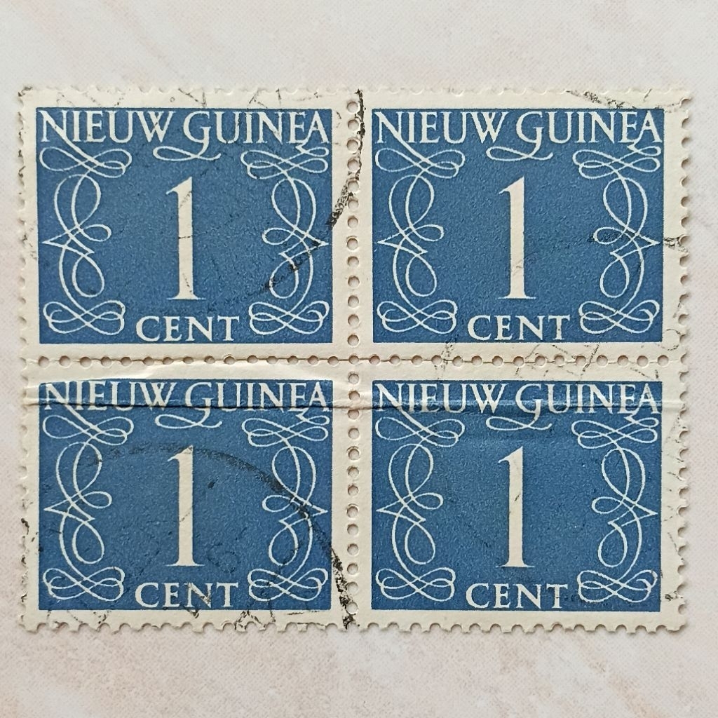 Perangko Prangko Kuno Nederland Belanda New Guinea 1950 Number Blok 4 - YN2889