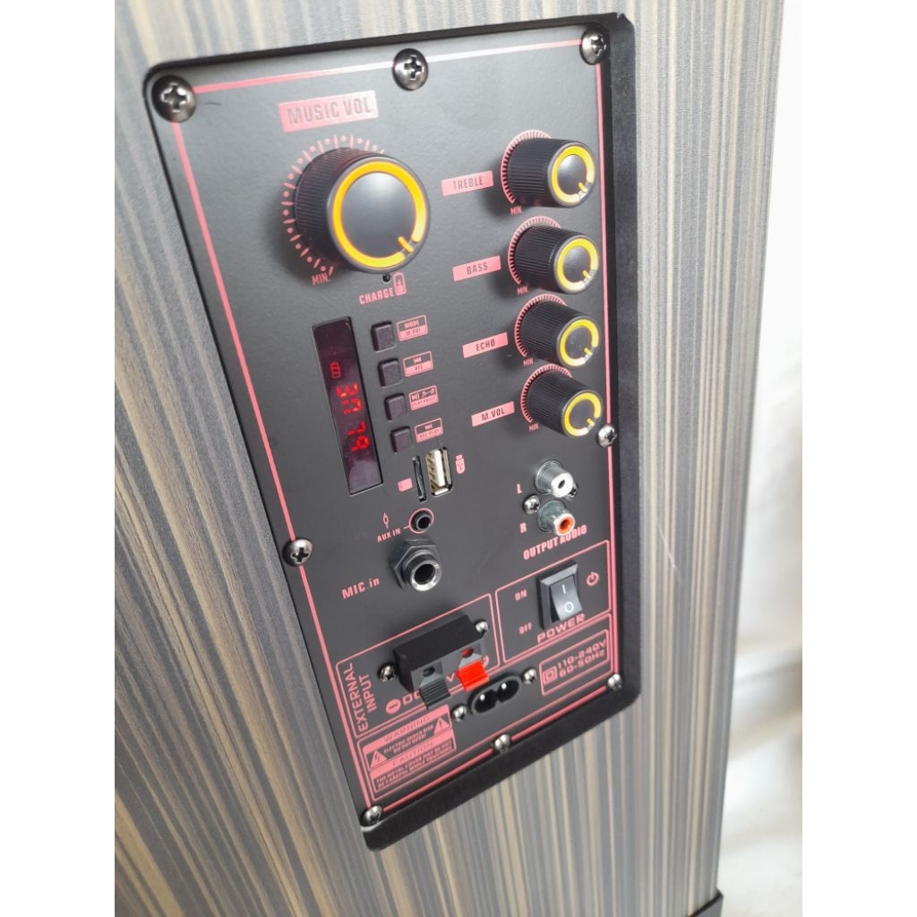 speaker bluetooth ndr c12ukuran 12 inchi 2 mic wireless 1500w pmpomerk NDR
harga promo rp900.000