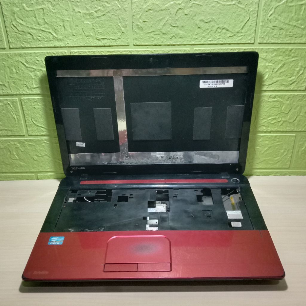 Kesing Case Casing Laptop Toshiba Satellite C40-A