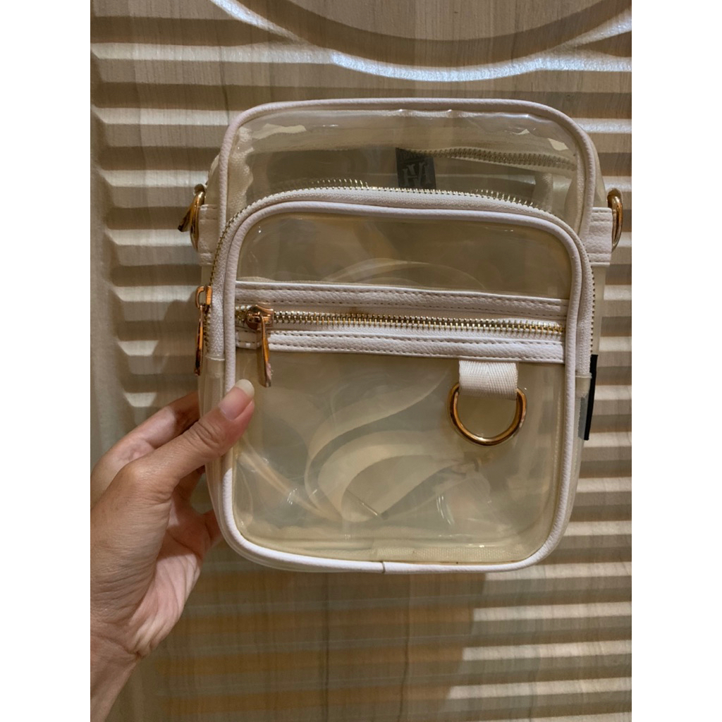 [PRELOVED] Travolt Premium Sling bag List Kulit - Tas Selempang Transparan Putih - Kulit Putih - Tra