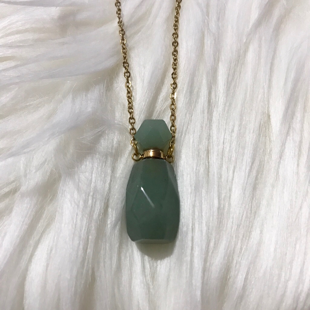 Aventurine - Gemstone Necklace Diffuser Essential Oils Perfume Aromatherapy Kalung Liontin