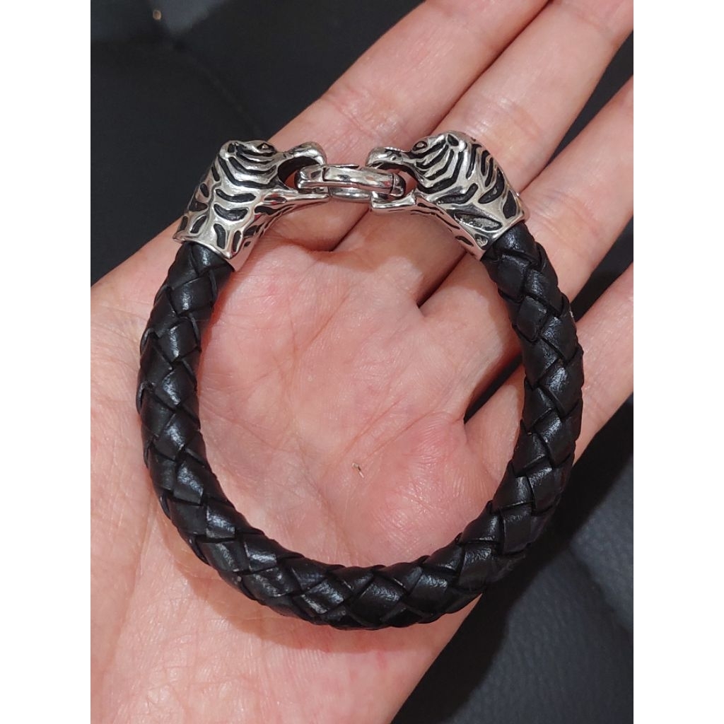 Gelang Pria Unik